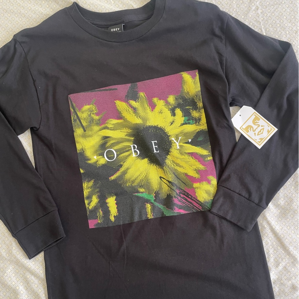 OBEY clothing long sleeve NWT tee